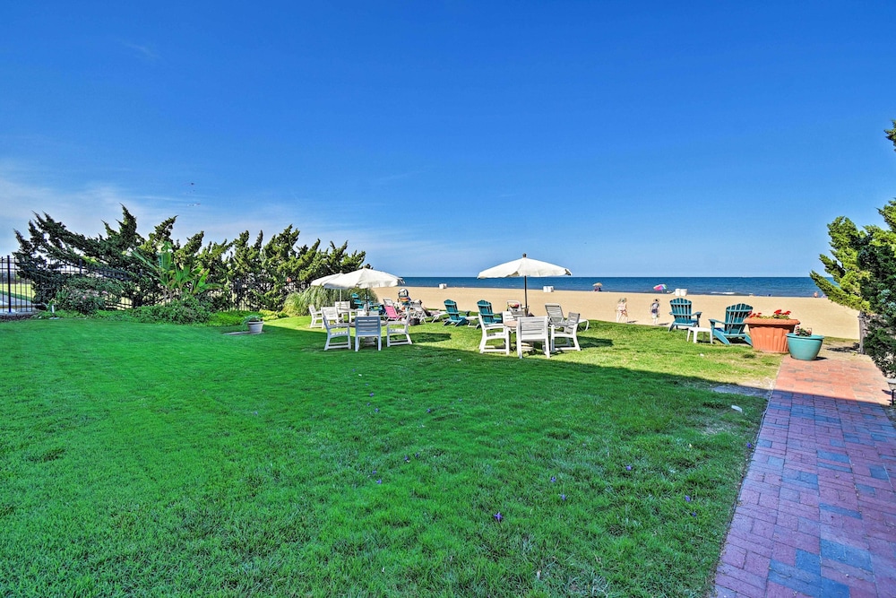 Oceanfront Resort Studio on Virginia Beach - photo 16