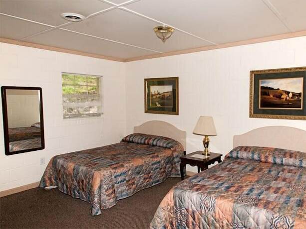 Lakeside Resort Lakeside Cabins - photo 4