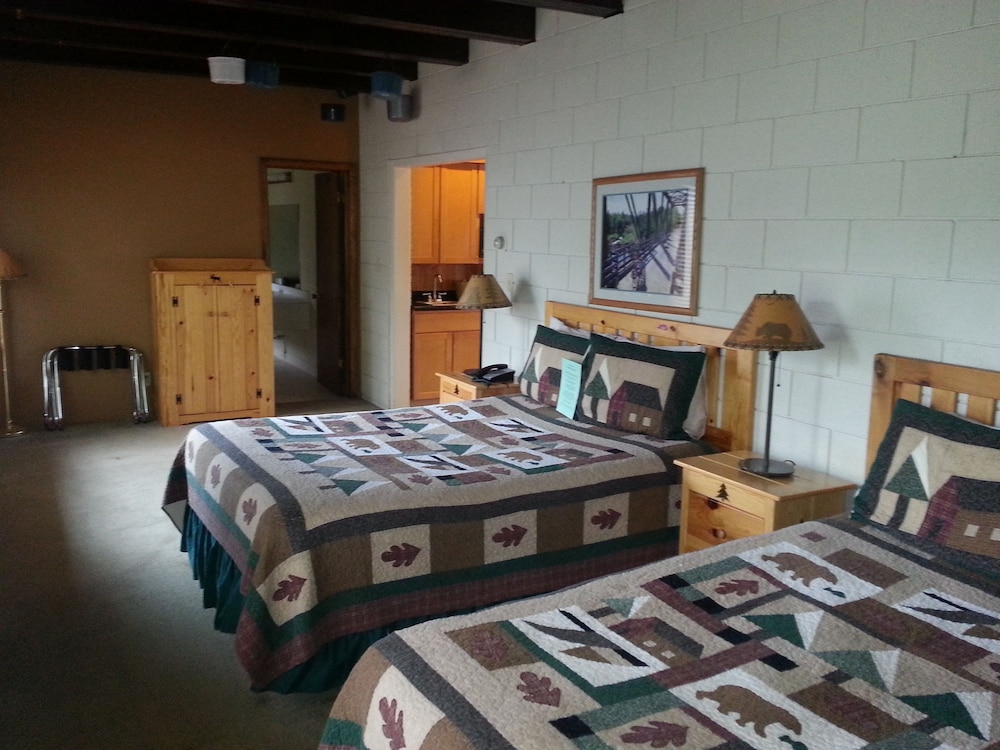 The Willard Munger Inn - photo 3