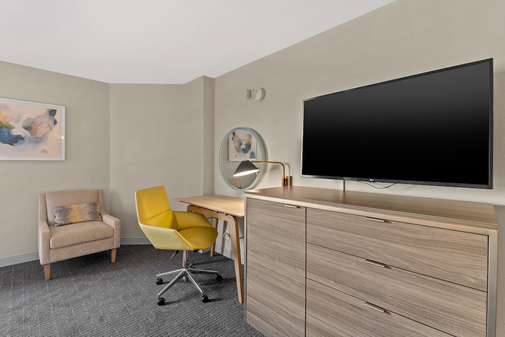 Crowne Plaza Houston Med Ctr Galleria Area by IHG - photo 34