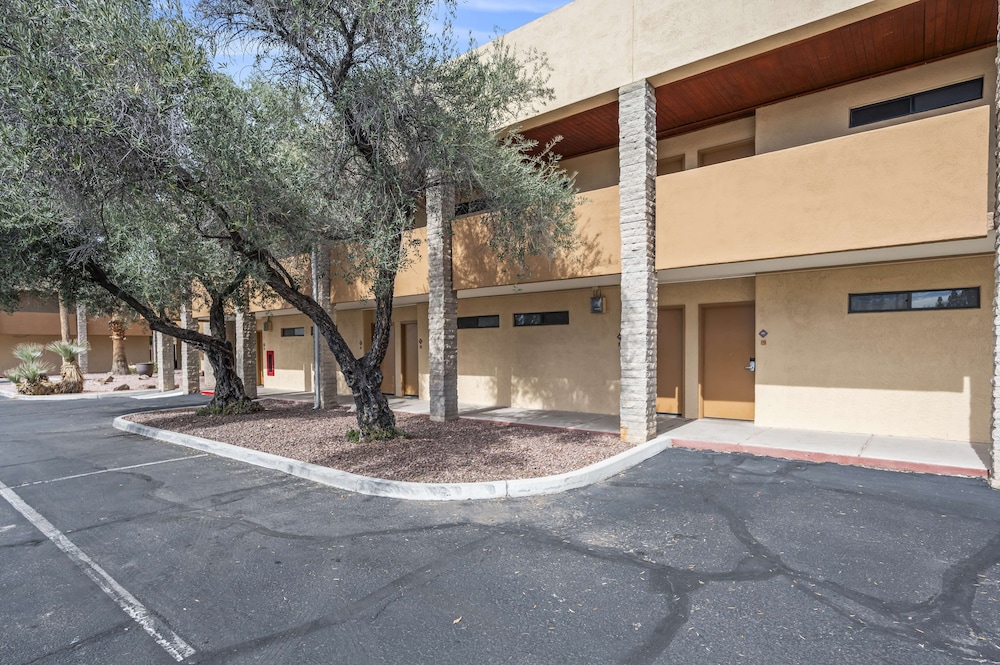 DoubleTree By Hilton Hotel Tucson Reid Park - photo 5
