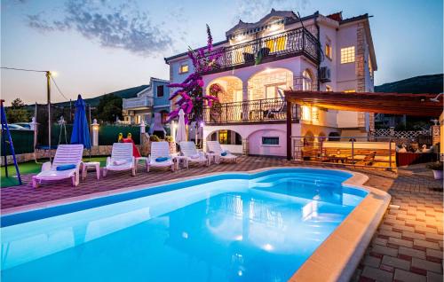Five Bedroom Holiday Home In Kastel Novi — 4-Star Luxury Hotel in Kastel Novi, Croatia