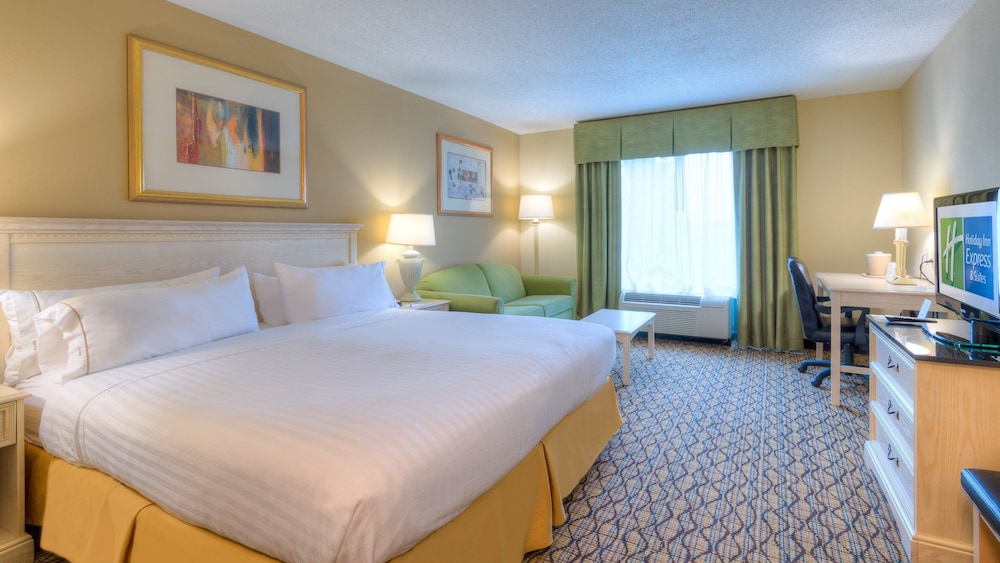 Holiday Inn Express and Suites Memphis Southwind - photo 5