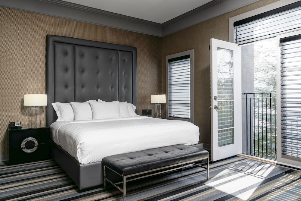 Kensington Riverside Inn