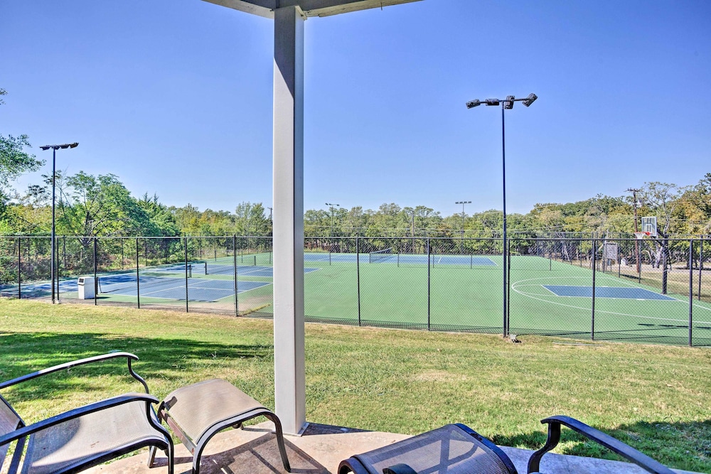 Resort Condo in Pottsboro with Lake Texoma Access - photo 17