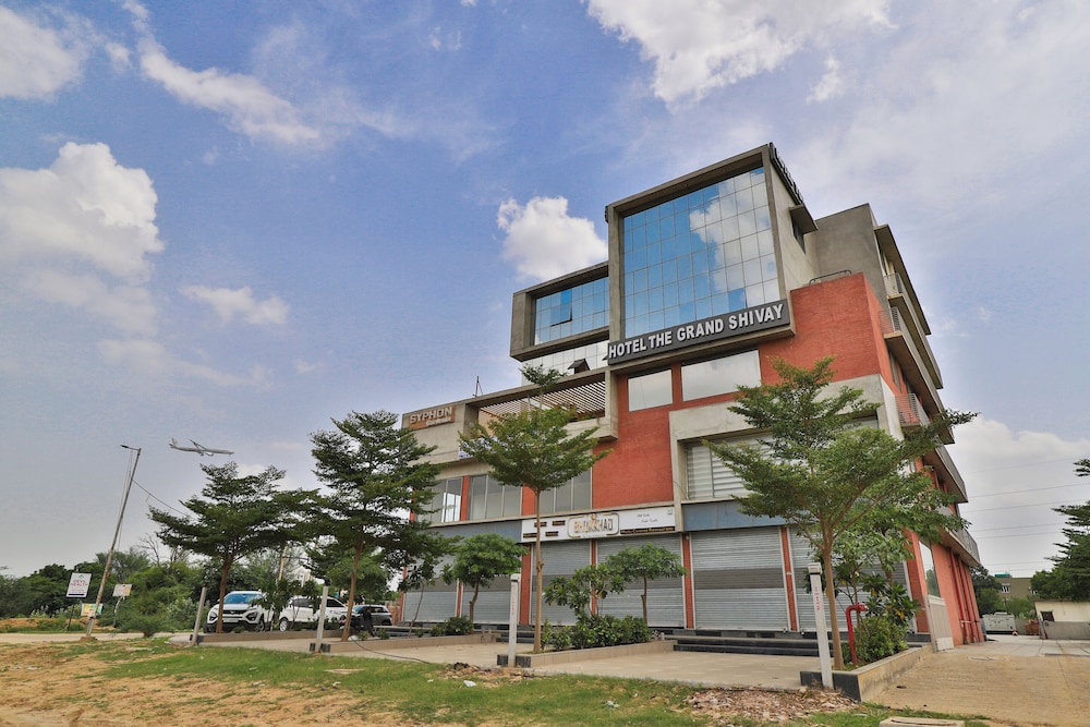 Hotel The Grand Shivay in Gandhinagar, India