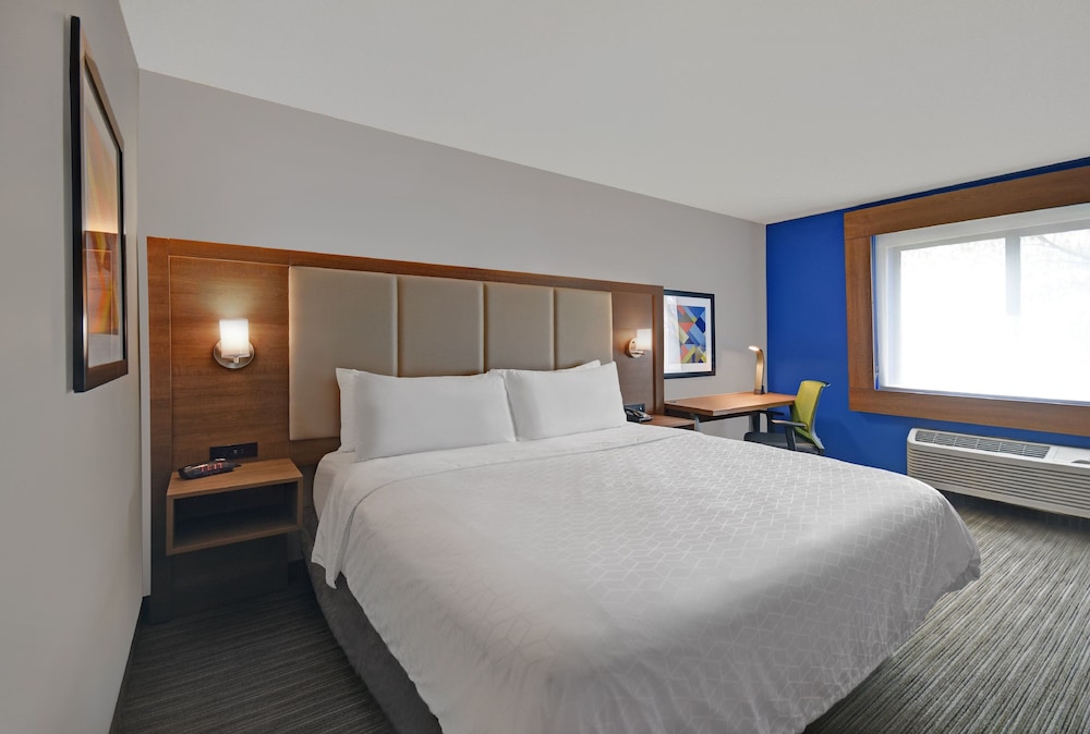 Holiday Inn Express Marshall by IHG - photo 16