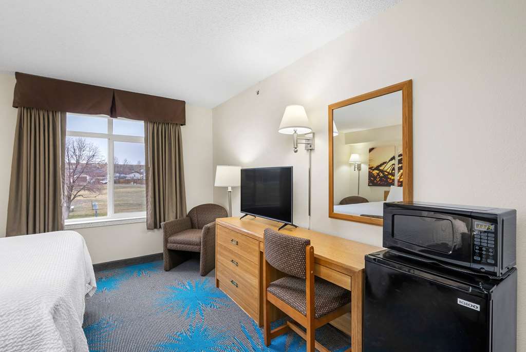 Days Inn by Wyndham Great Falls - photo 30