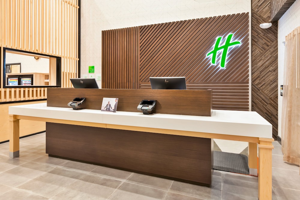 Holiday Inn & Suites Toledo Southwest Perrysburg by IHG - photo 41