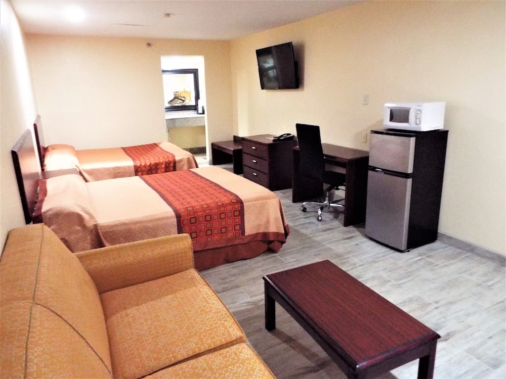 Texas Inn Harlingen - photo 6