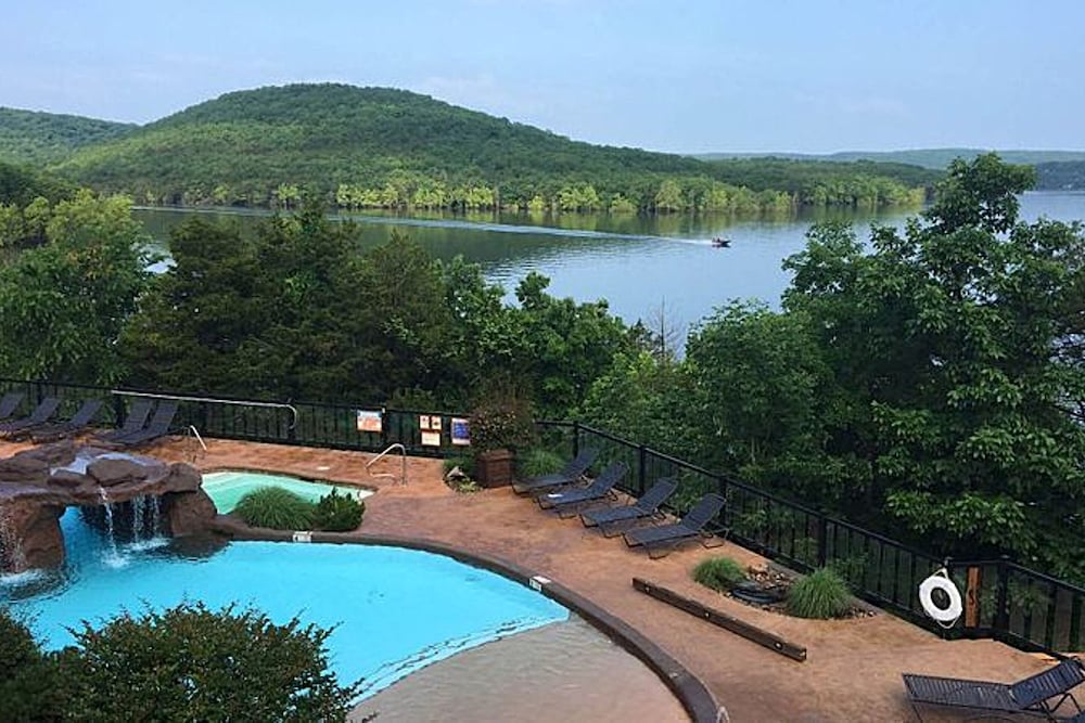 Stonewater Cove - last minute hotel in Shell Knob