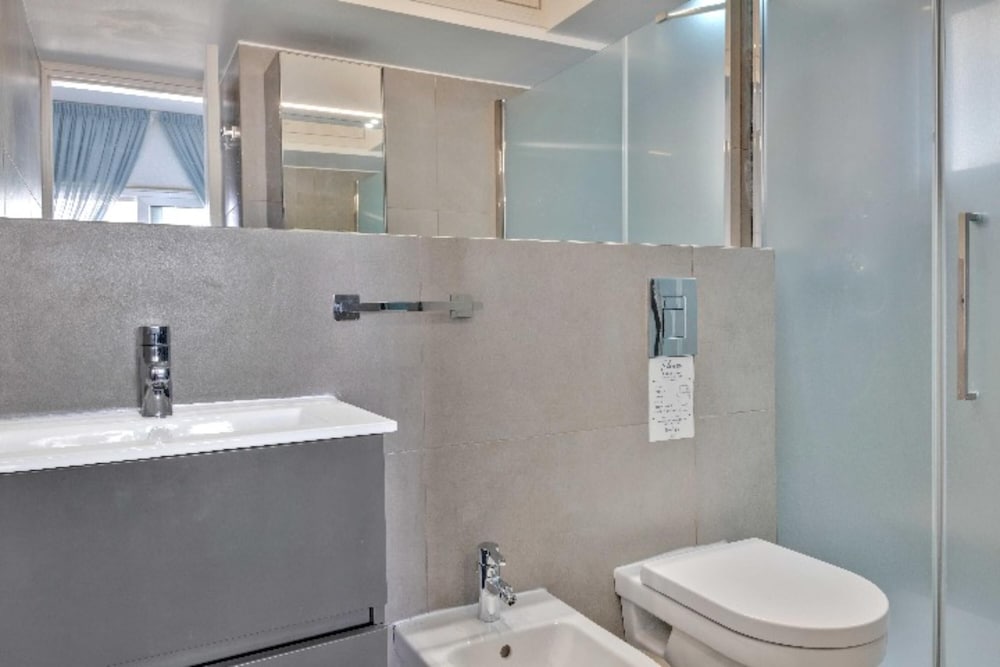 Phaedrus Living Beach Front Flat Kyma