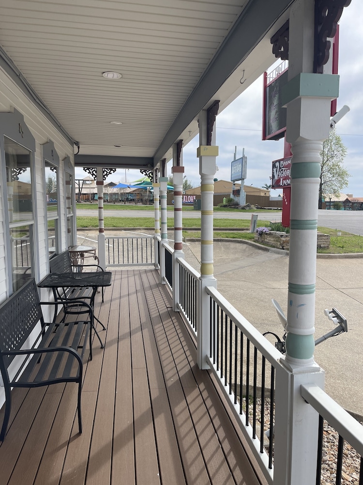 Branson Victorian Inn - photo 14