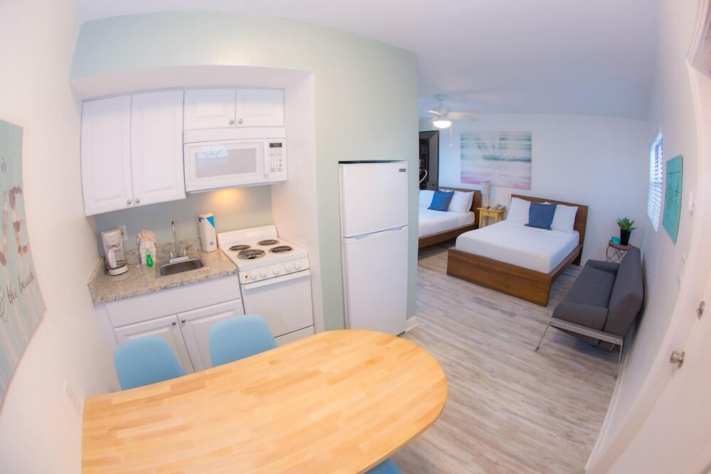 St Pete Beach Suites - photo 55