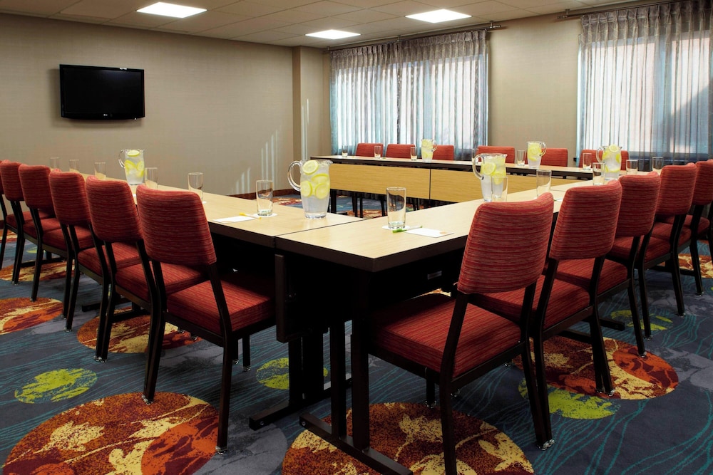 Courtyard by Marriott Ithaca Airport University - photo 26
