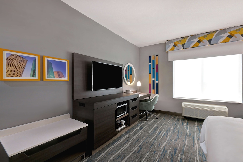 Hampton Inn & Suites Houston East Beltway 8 - photo 39
