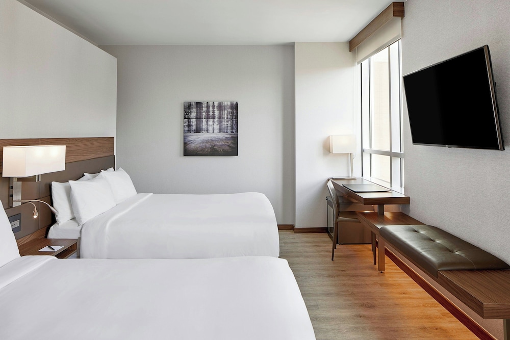 AC Hotel by Marriott National Harbor Washington D.C. Area - photo 15
