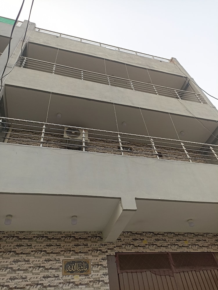 Chandi Hotel and Apartments in Peshawar, Pakistan