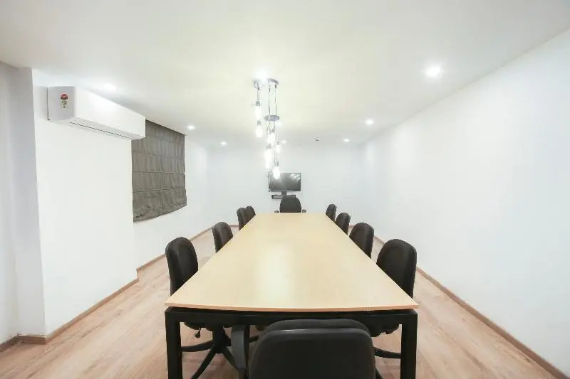 OYO Townhouse 136 Sector 46 Vikas Marg