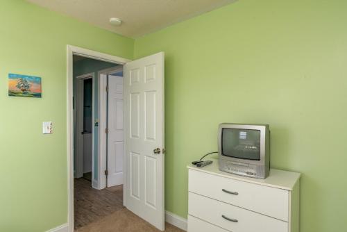 Kay La Plaj by Oak Island Accommodations - photo 23