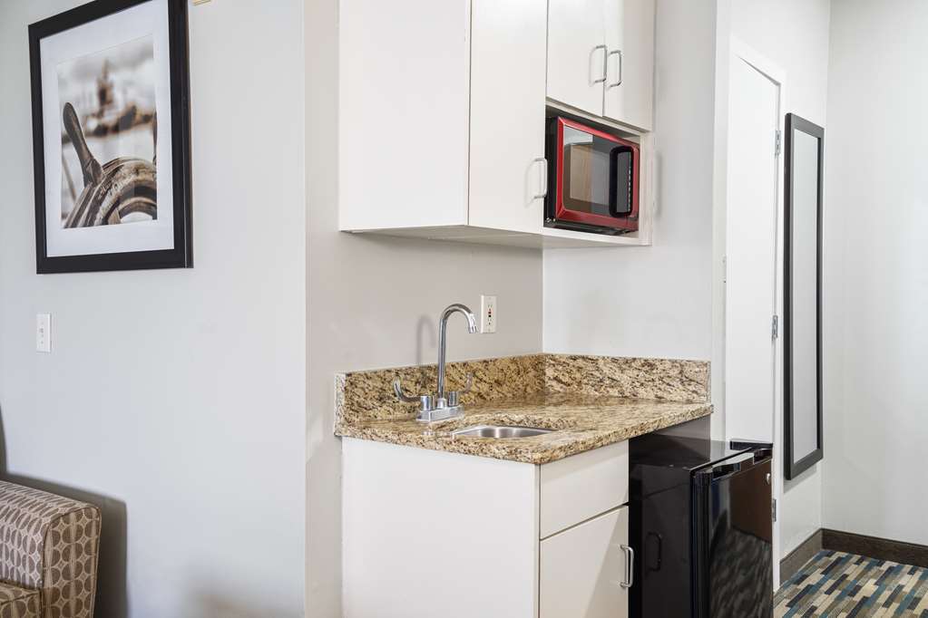 Blue Water Inn Suites BW Signature Collection - photo 15