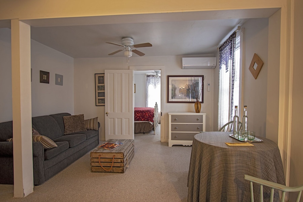The Woodbine Inn - photo 28
