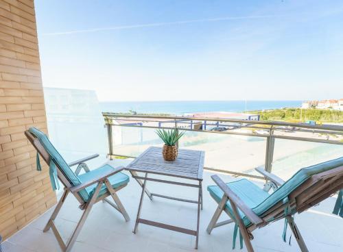 Ribeira DIlhas Beach Apartment — 4-Star Luxury Hotel in Ericeira, Portugal