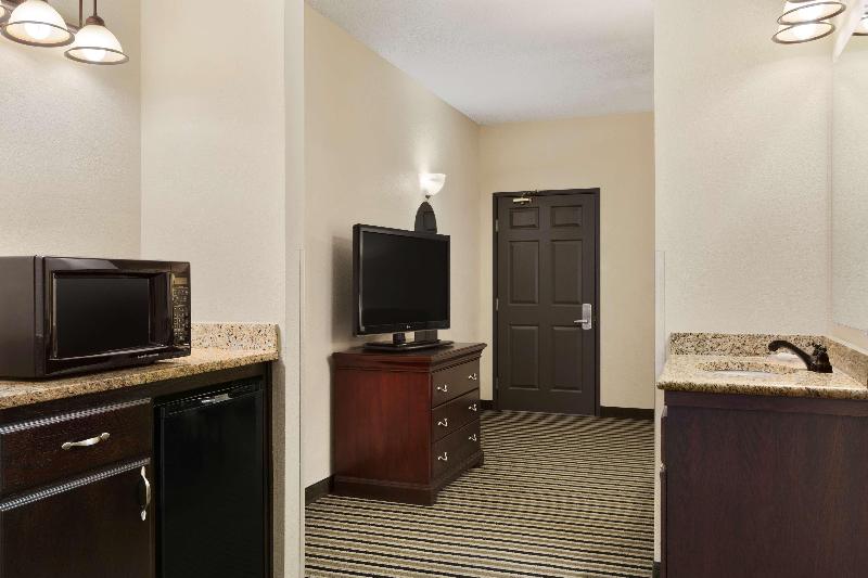 Country Inn & Suites By Radisson Little Falls Mn - photo 17