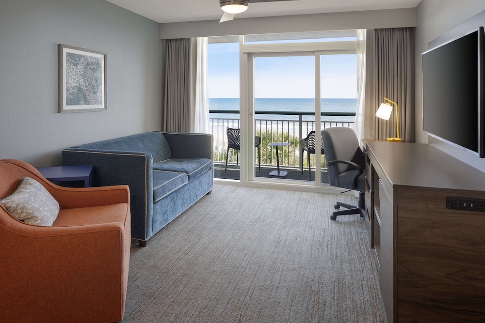 Hampton Inn & Suites Myrtle Beach Oceanfront - photo 29