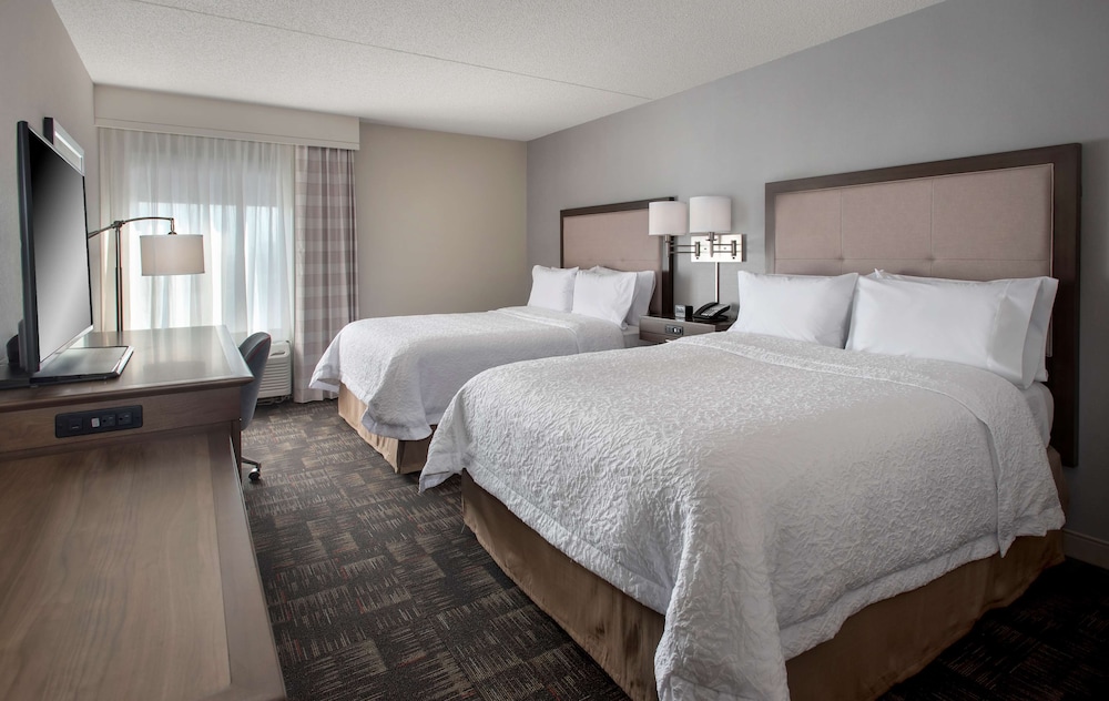Hampton Inn Boston Logan Airport - photo 8