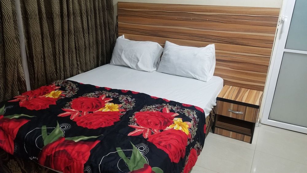 Victoria Suites