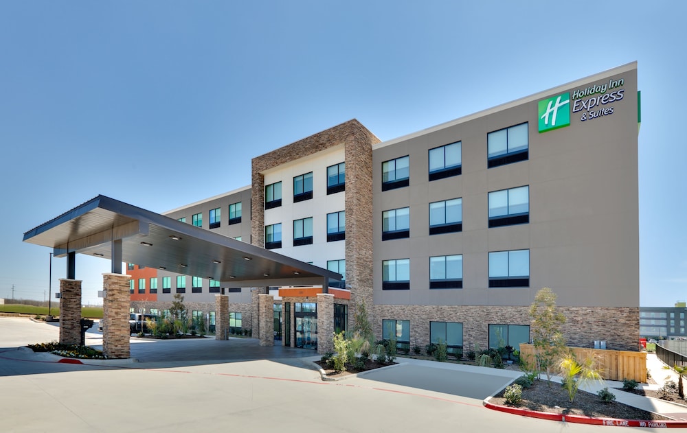 Holiday Inn Express & Suites Fort Worth North Northlake by IHG in Roanoke, United States