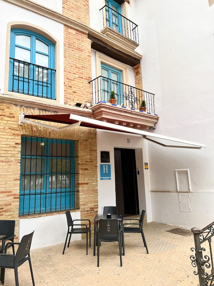 Hotel Servilia — Carmona — photo 2