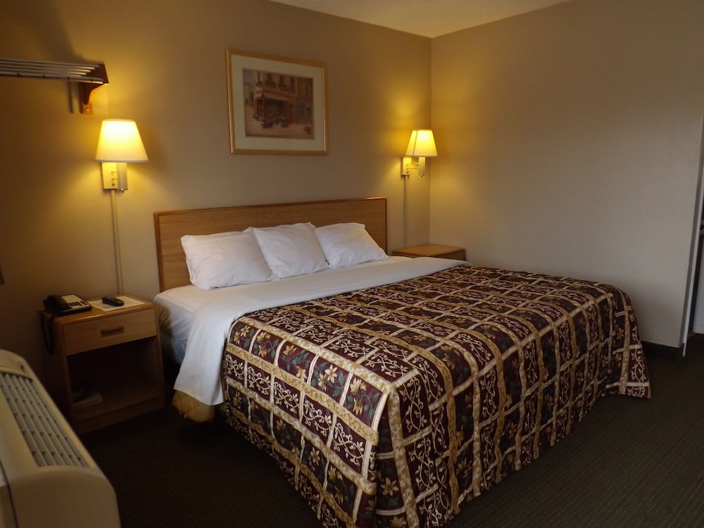 Executive Inn by OYO Kilgore North - photo 7