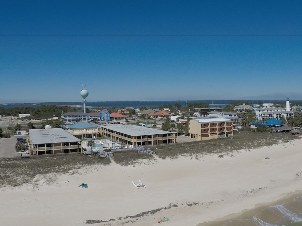 Buccaneer Inn - photo 109