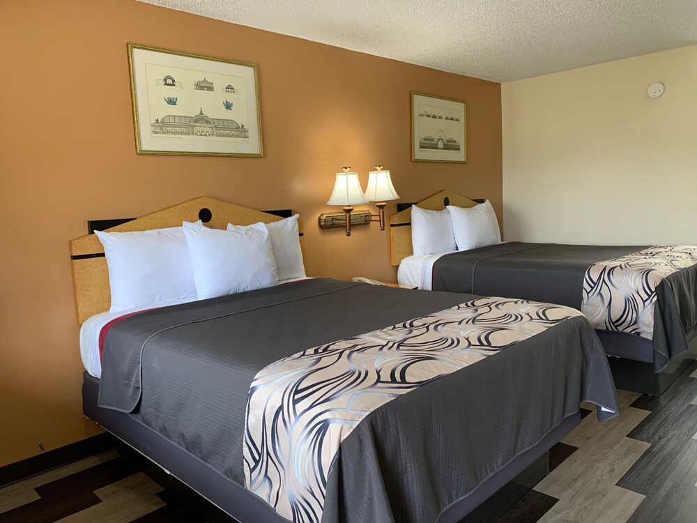 Regency 7 Motel - photo 9