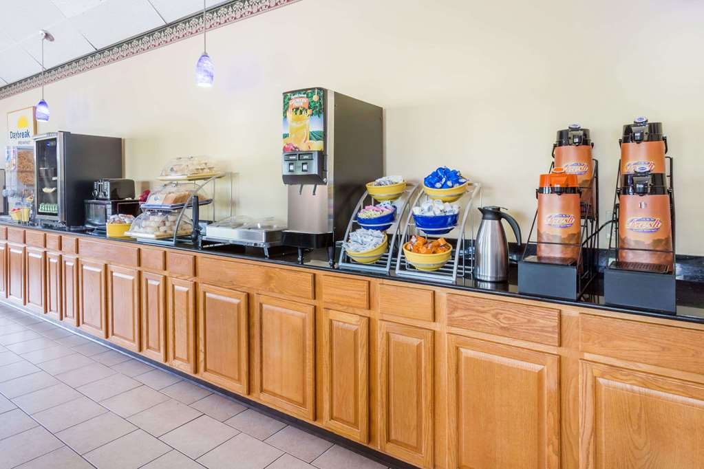 Days Inn by Wyndham Staunton - photo 15