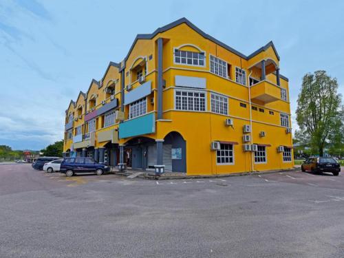 OYO 90672 De Paradise Turtle Hotel — hotel in Kertih