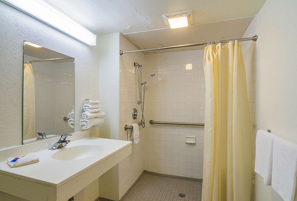 Motel 6 Mitchell SD - photo 25