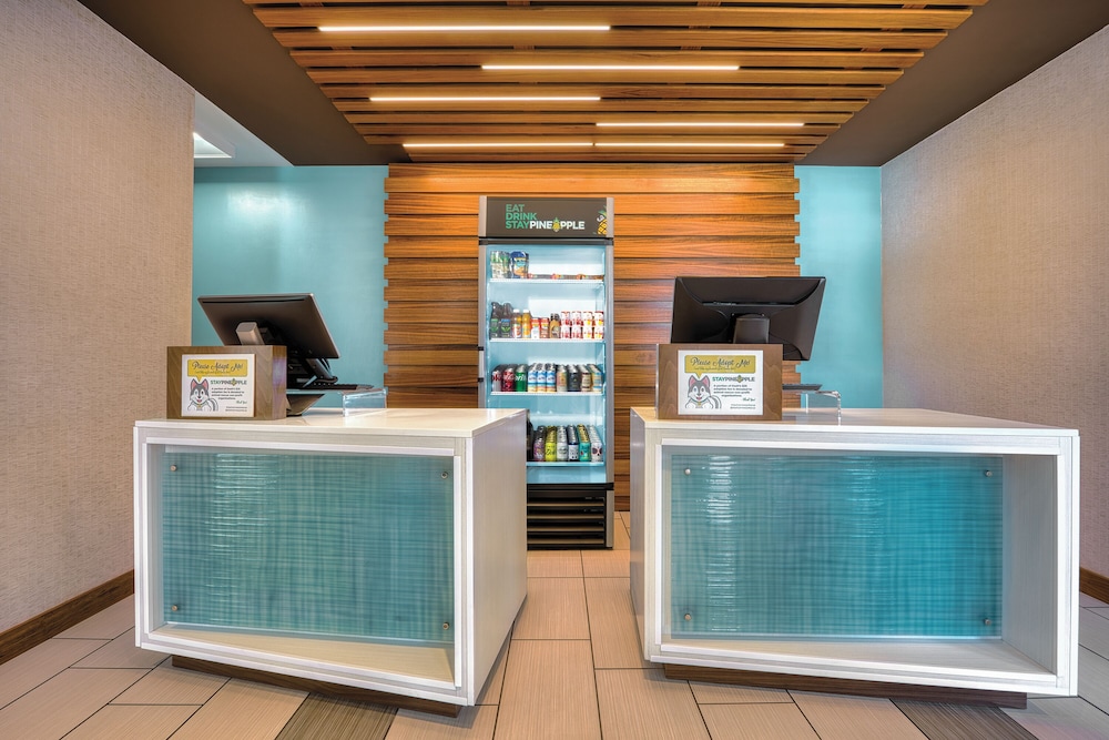 Staypineapple Hotel Z Gaslamp San Diego - photo 5