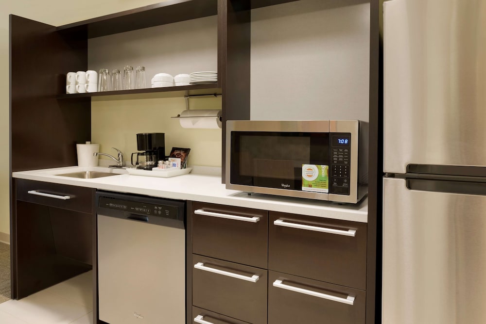 Home2 Suites by Hilton La Crosse - photo 10