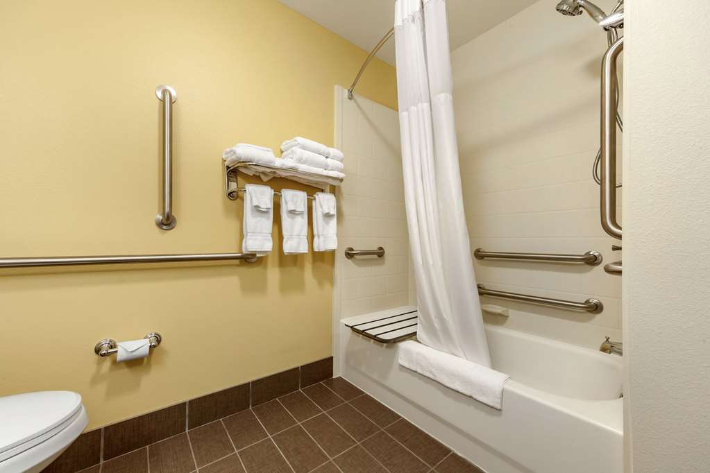 Sleep Inn & Suites Grand Forks Near Alerus Center - photo 11
