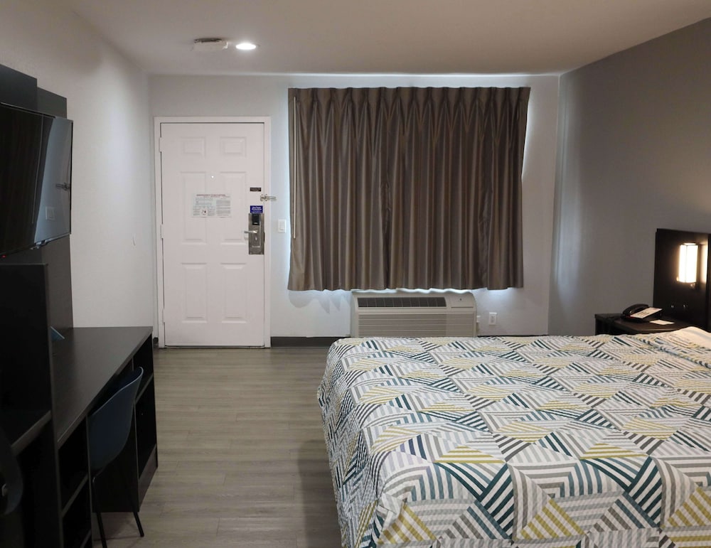 Motel 6 San Diego CA Southbay - photo 21