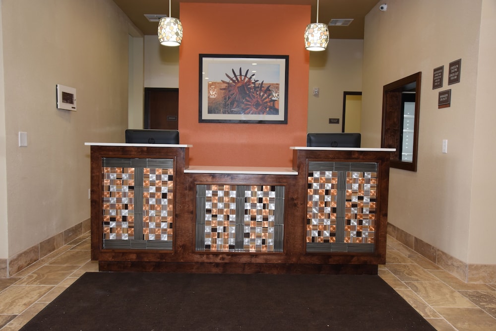 Home Away Suites - photo 2
