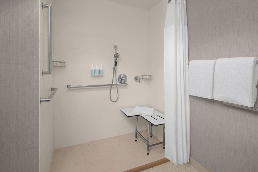 Residence Inn By Marriott Santa Clarita Valencia - photo 21