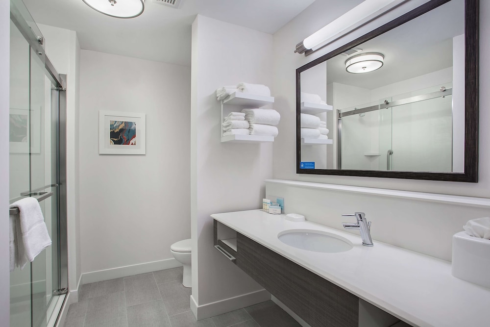 Hampton Inn Vincennes - photo 21
