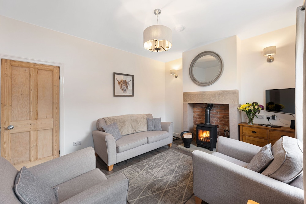 Host & Stay March Cottage — 4-Star Luxury Hotel in Matlock, United Kingdom