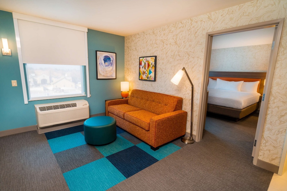 Home2 Suites by Hilton Bakersfield - photo 34