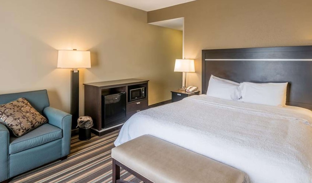 Hampton Inn New Albany - photo 14