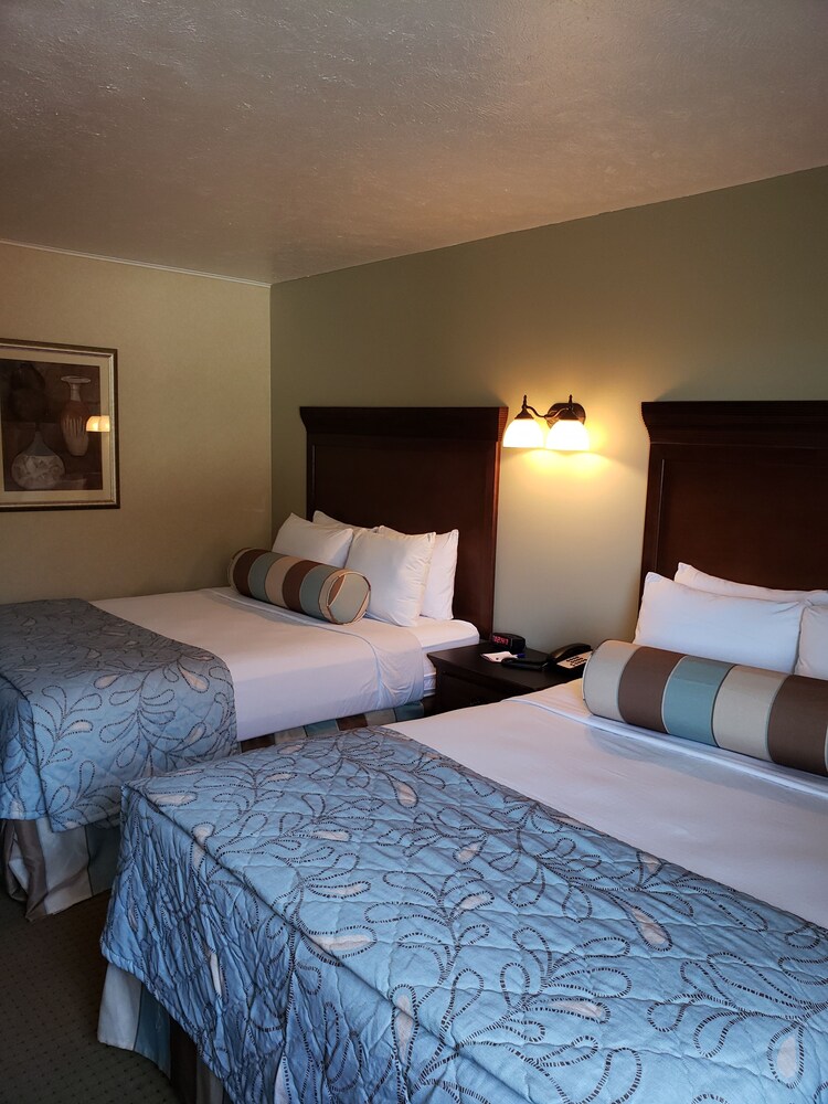 Baymont by Wyndham Branson Theatre District - photo 26